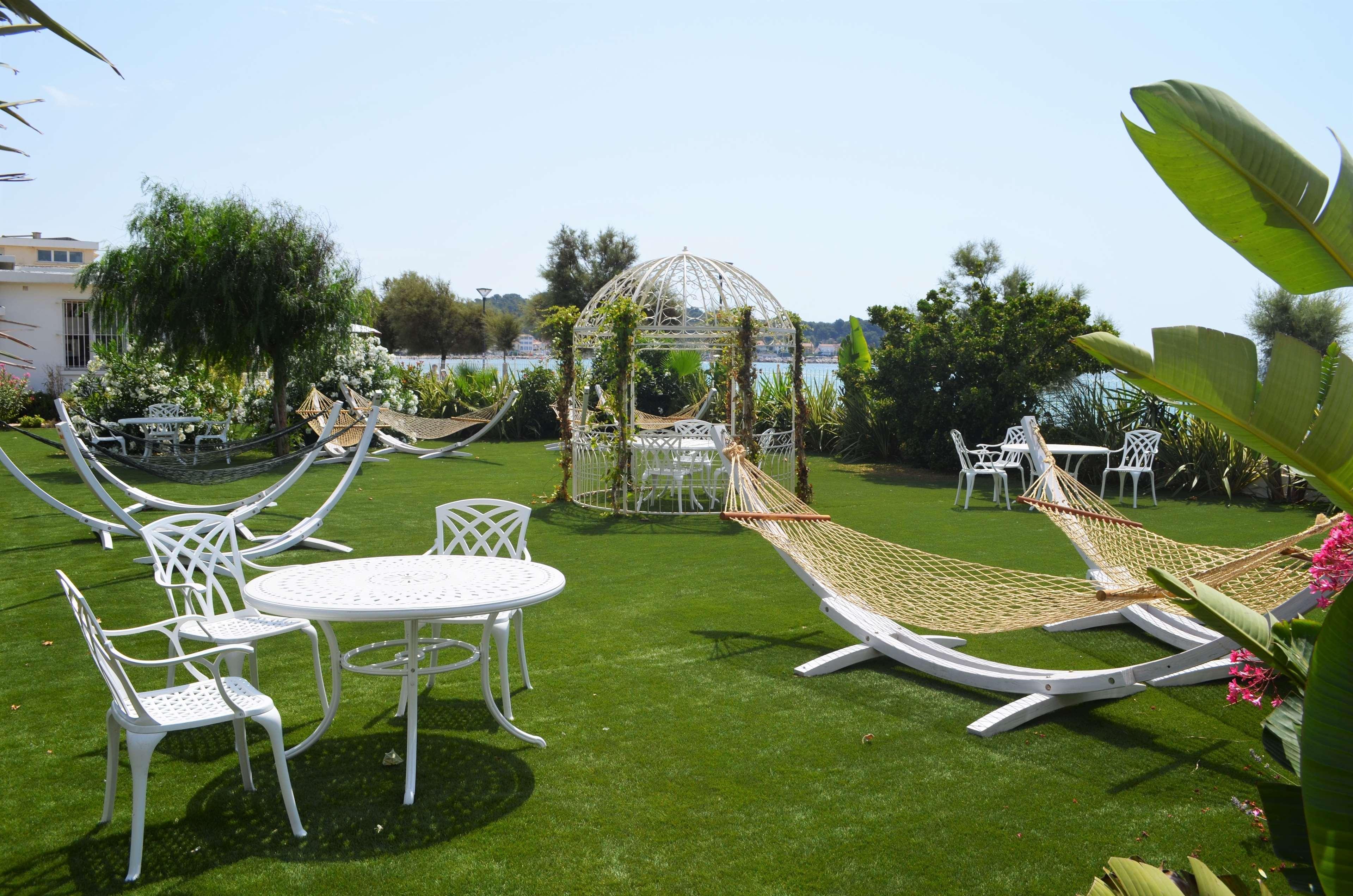 Grand Hotel Des Sablettes Plage, Curio Collection By Hilton La Seyne-sur-Mer Exterior foto