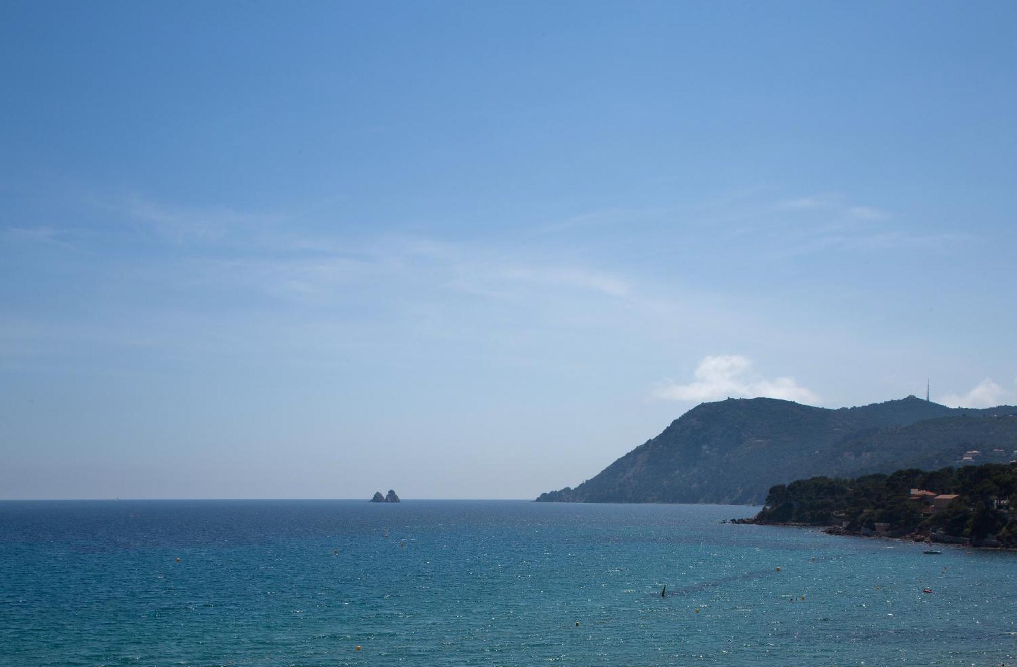 Grand Hotel Des Sablettes Plage, Curio Collection By Hilton La Seyne-sur-Mer Exterior foto